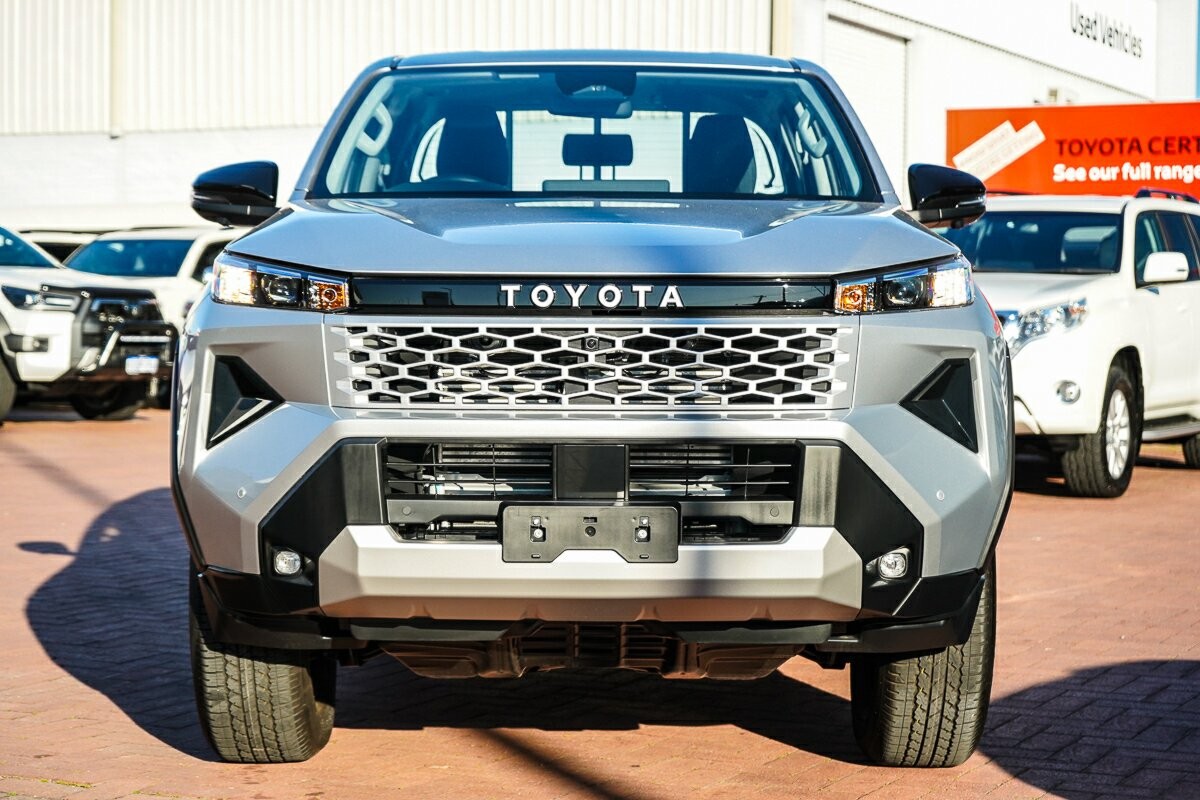 Toyota Hilux image 3