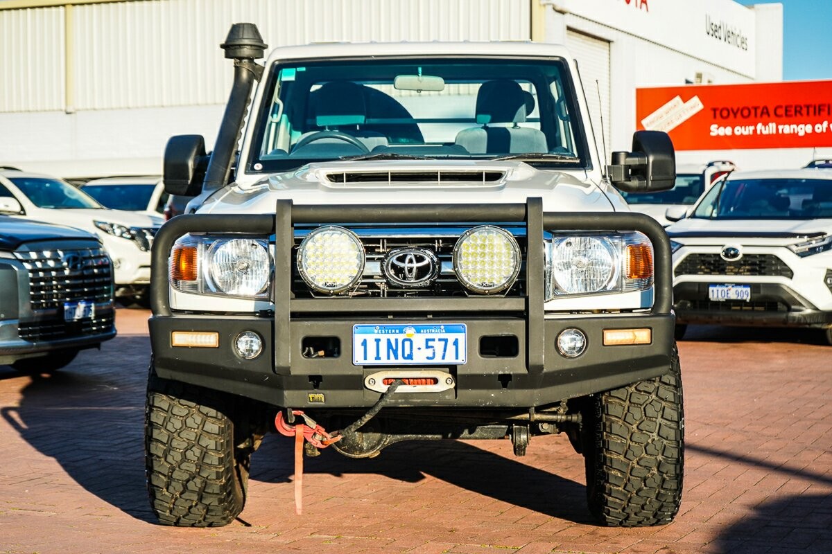 Toyota Landcruiser image 4