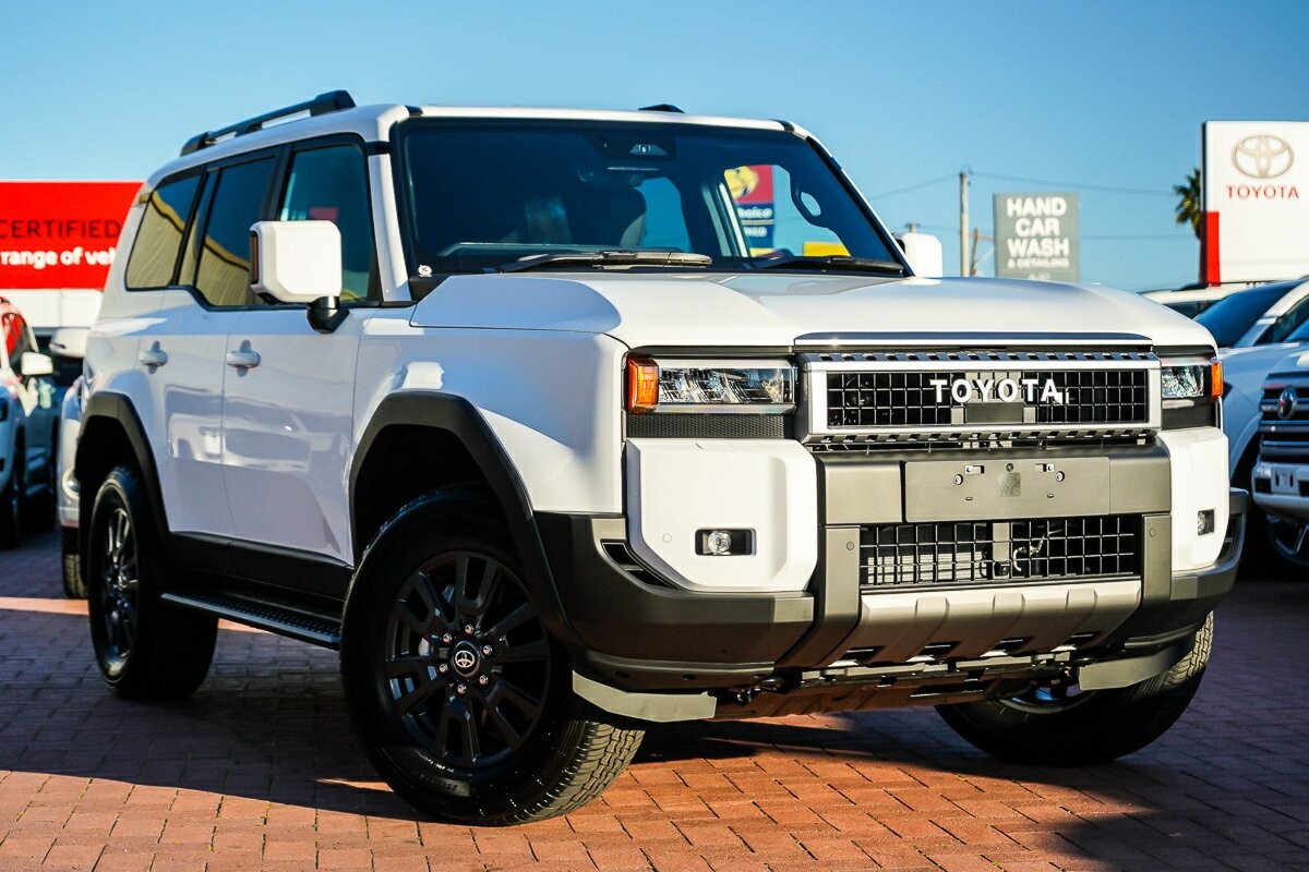 Toyota Landcruiser Prado image 1