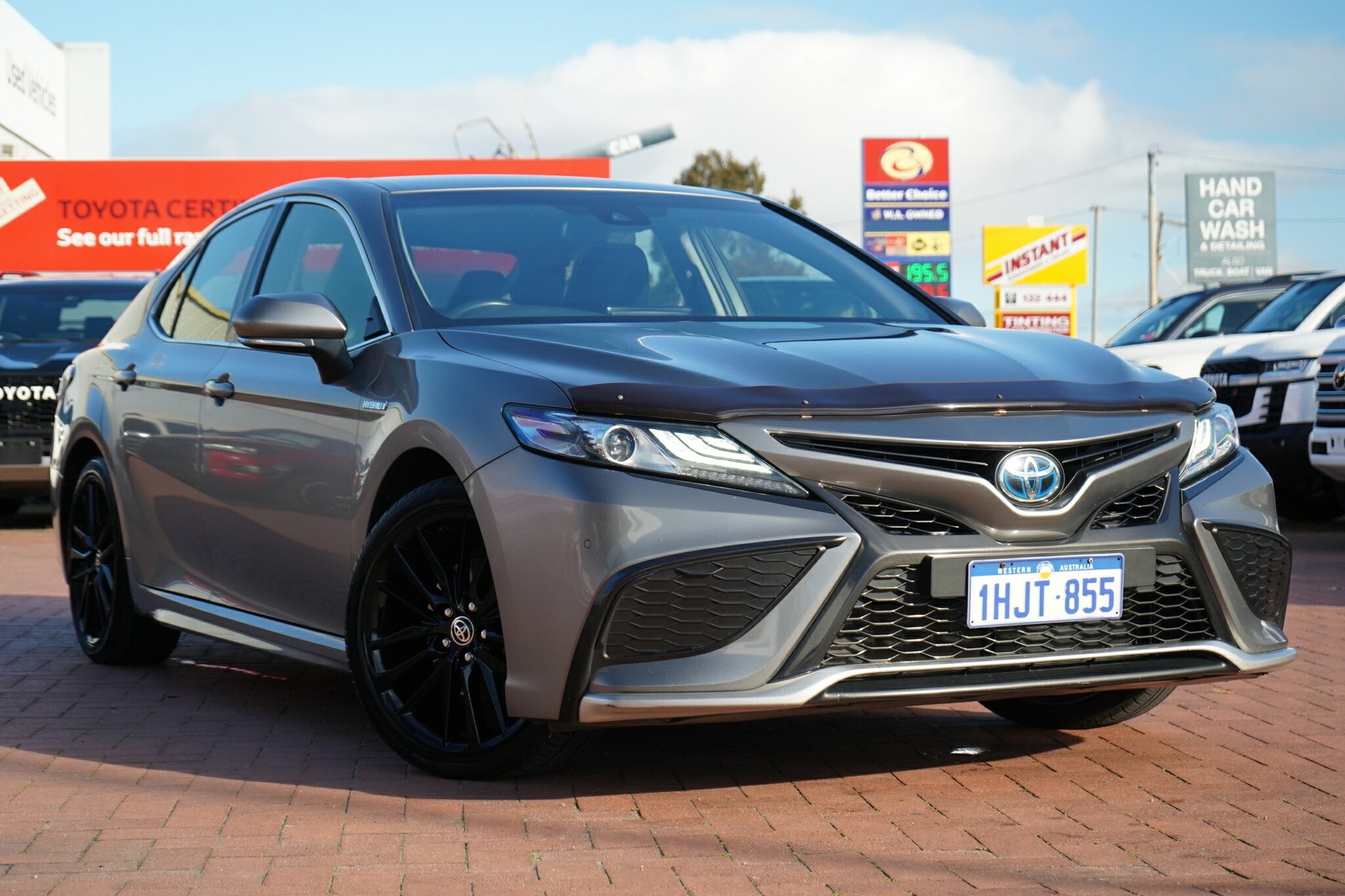 Toyota Camry image 1