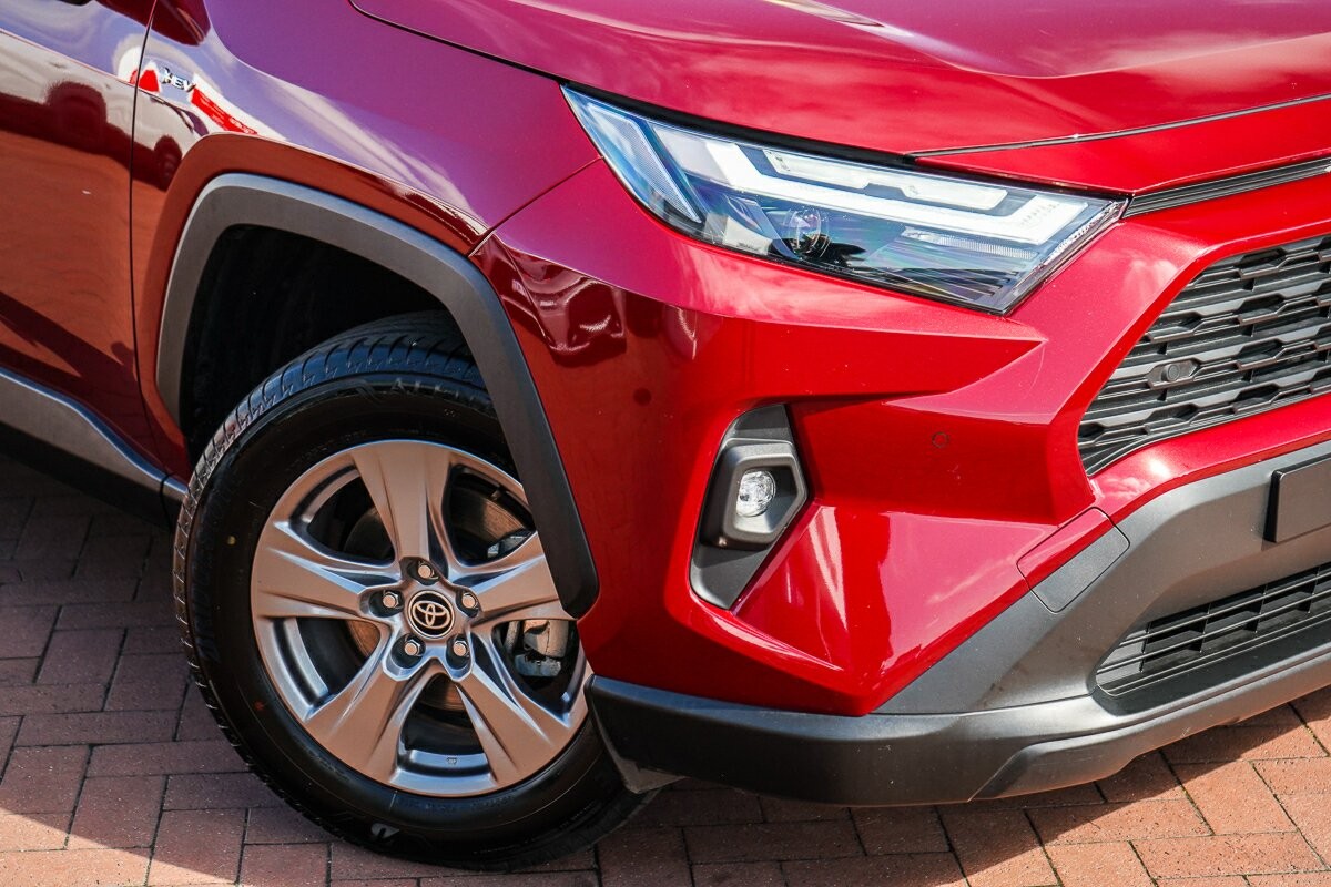 Toyota Rav4 image 2