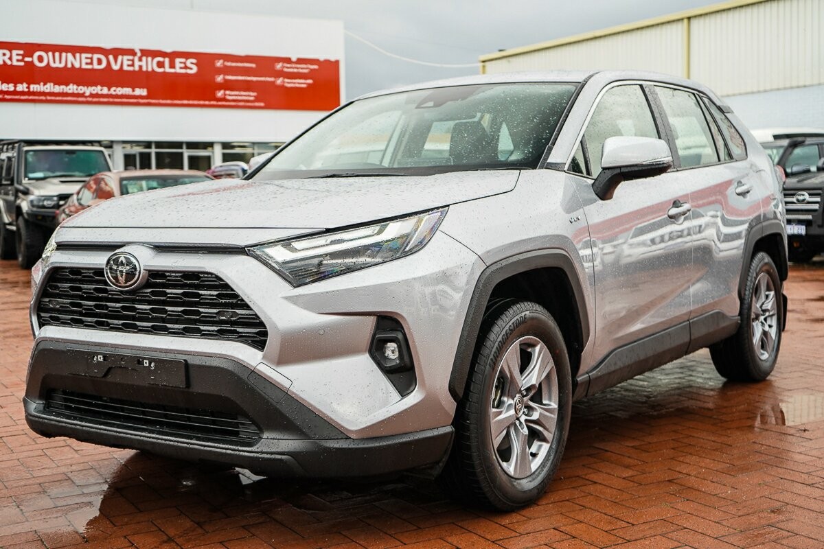 Toyota Rav4 image 4