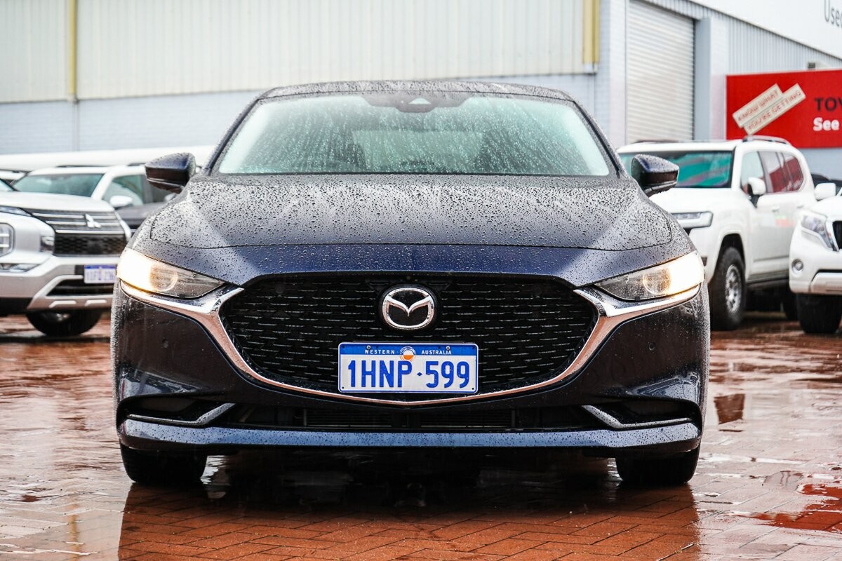 Mazda 3 image 3