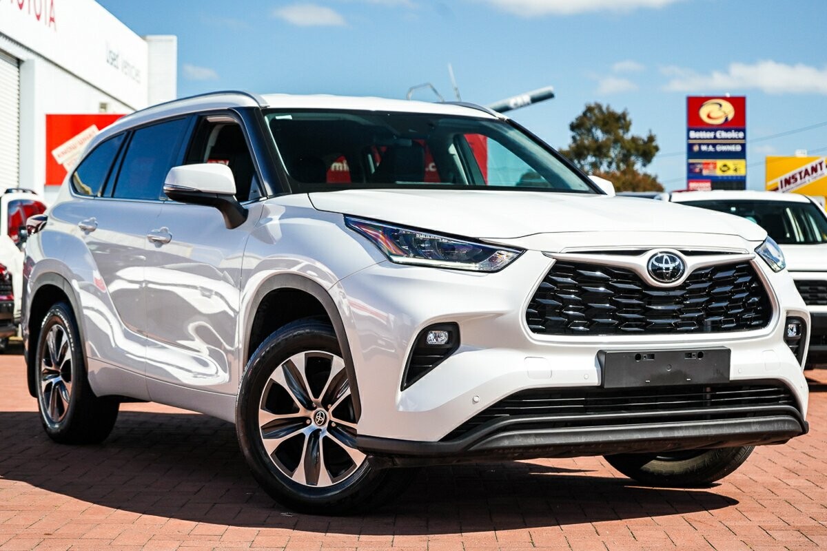 Toyota Kluger image 1