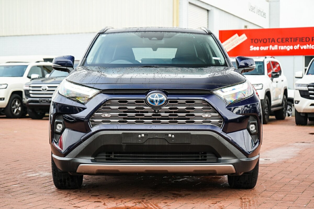 Toyota Rav4 image 3