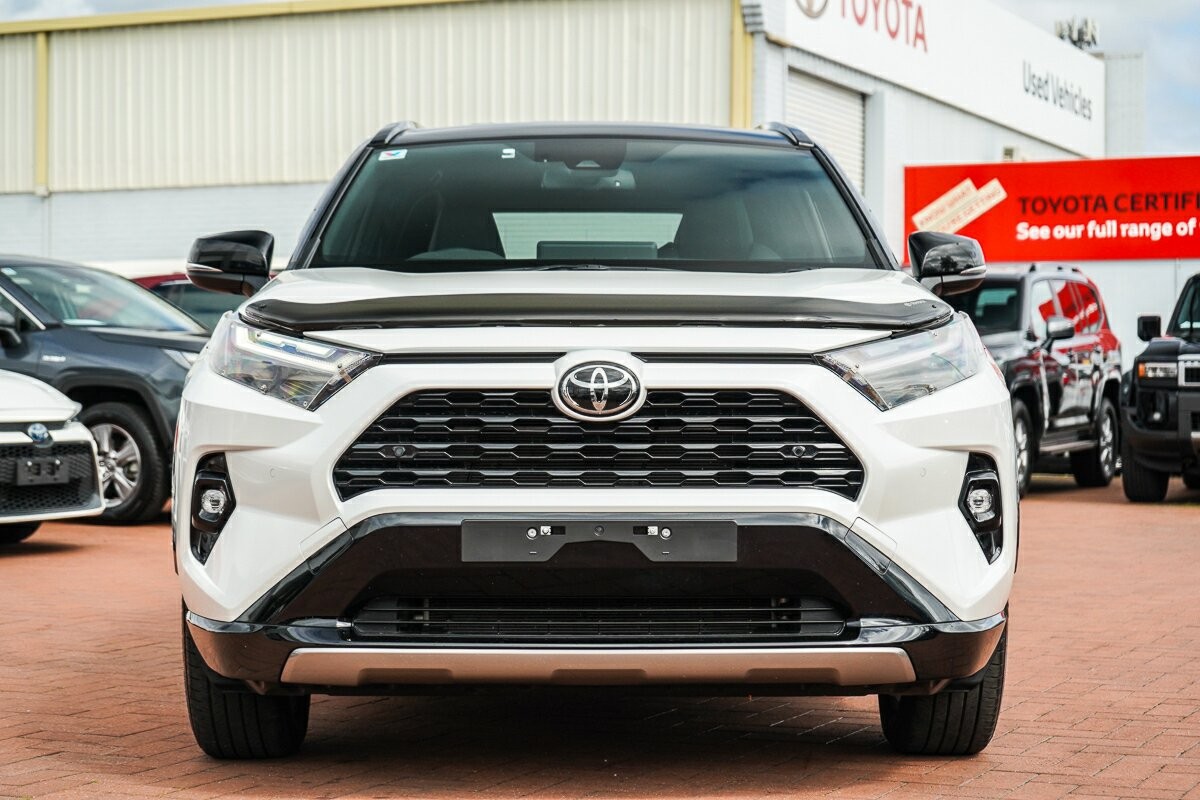 Toyota Rav4 image 3