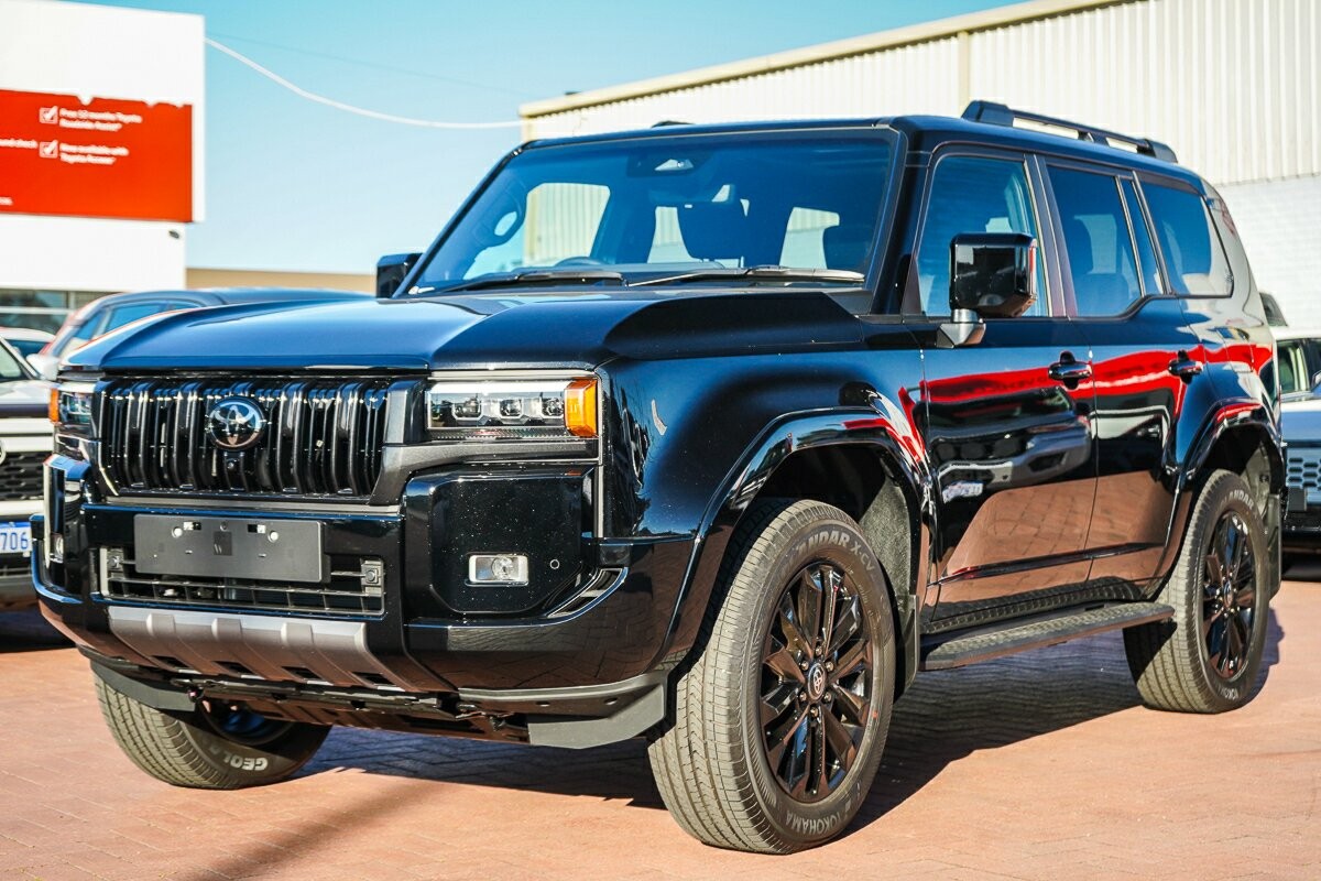 Toyota Landcruiser Prado image 4