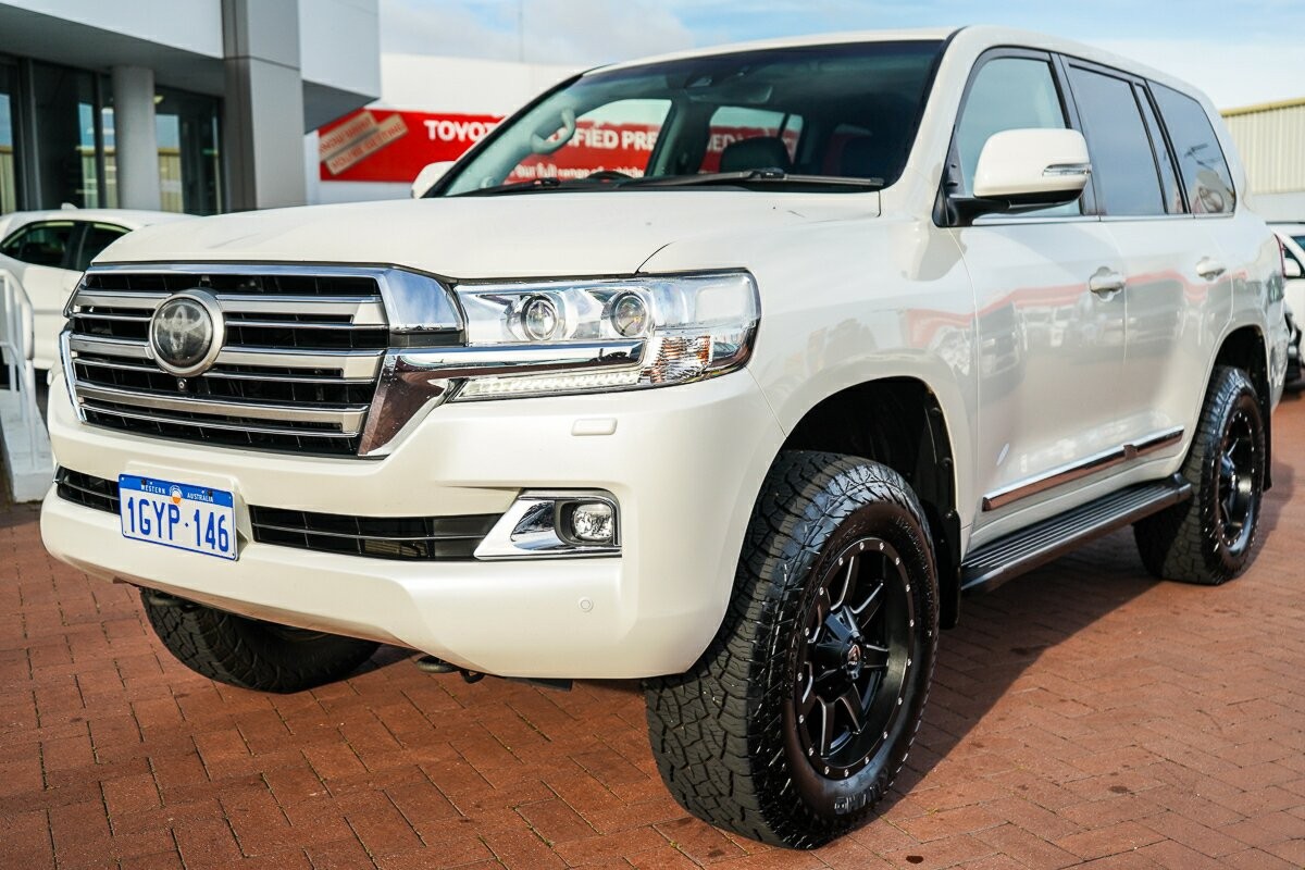 Toyota Landcruiser image 4