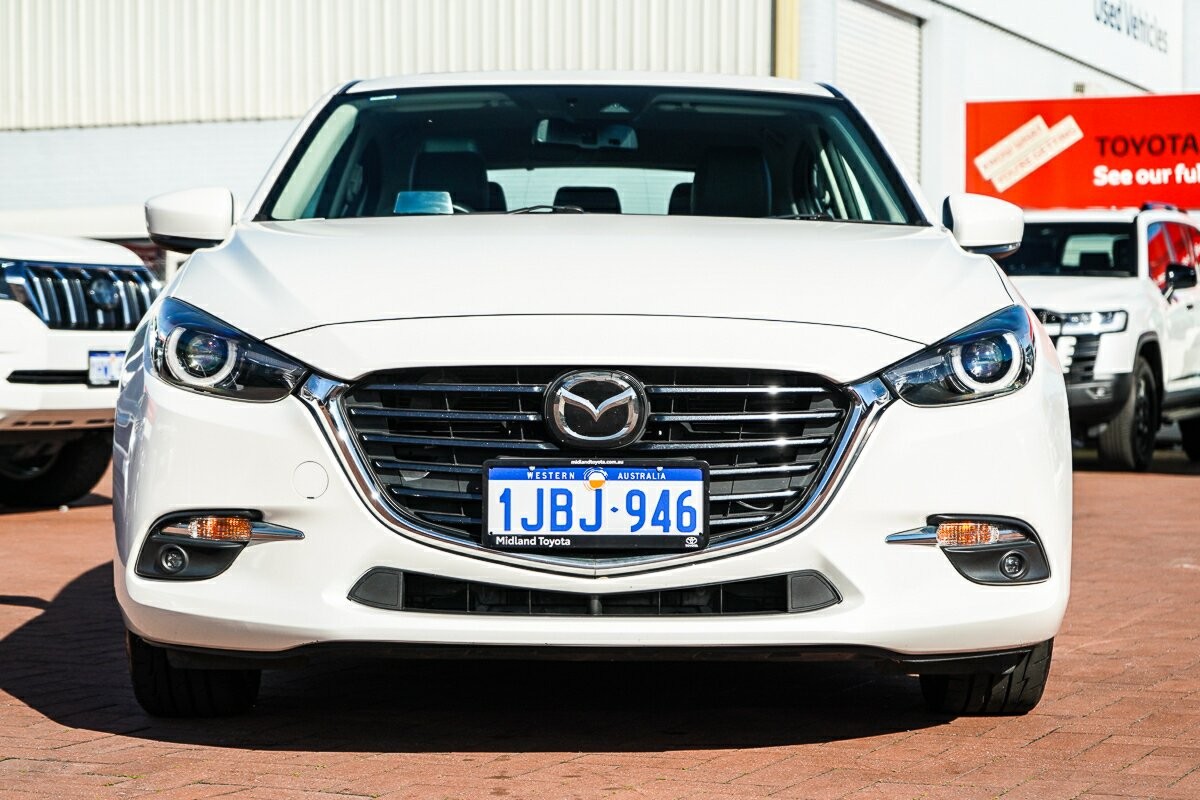 Mazda 3 image 3