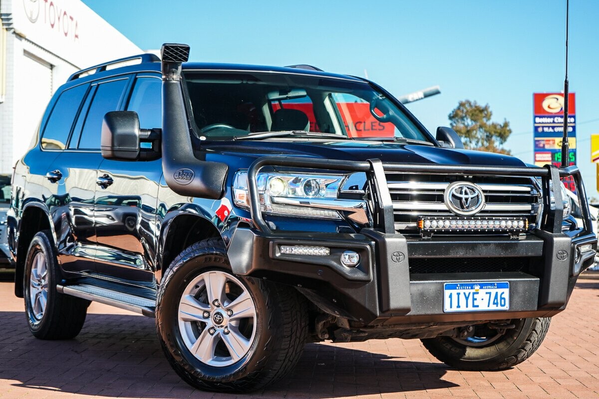 Toyota Landcruiser image 1
