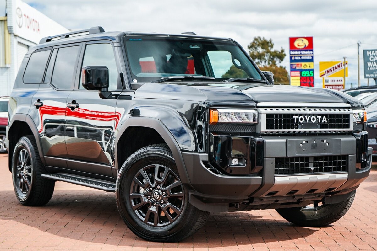 Toyota Landcruiser Prado image 1