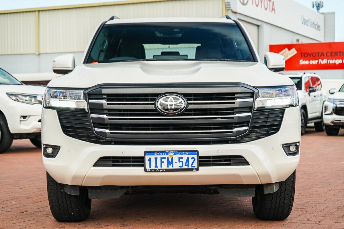 Toyota Landcruiser image 3