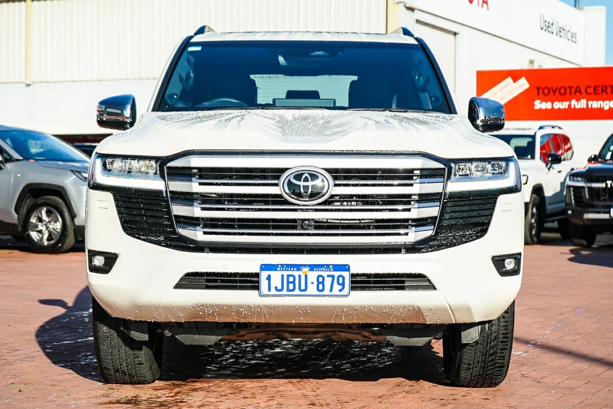 Toyota Landcruiser image 3