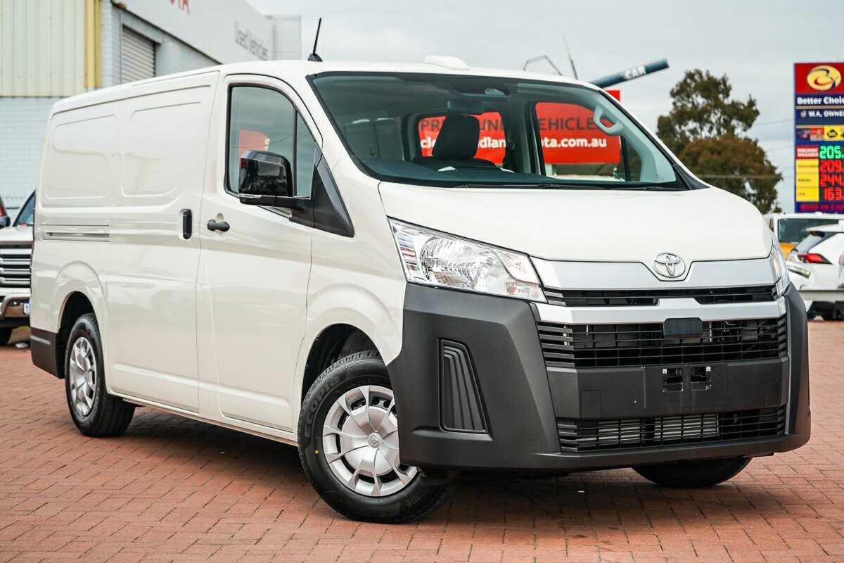 Toyota Hiace image 1