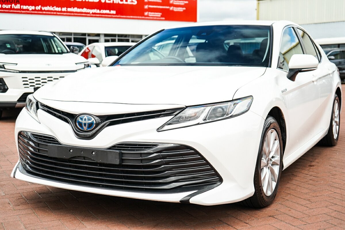 Toyota Camry image 4