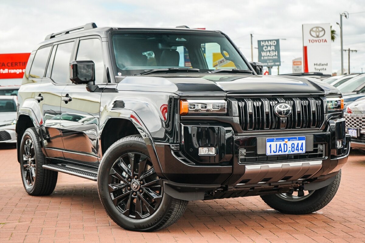 Toyota Landcruiser Prado image 1