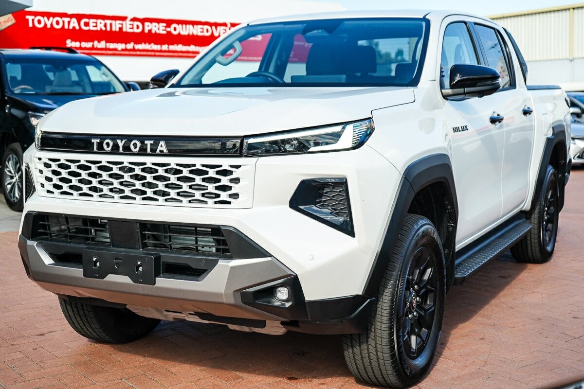Toyota Hilux image 4