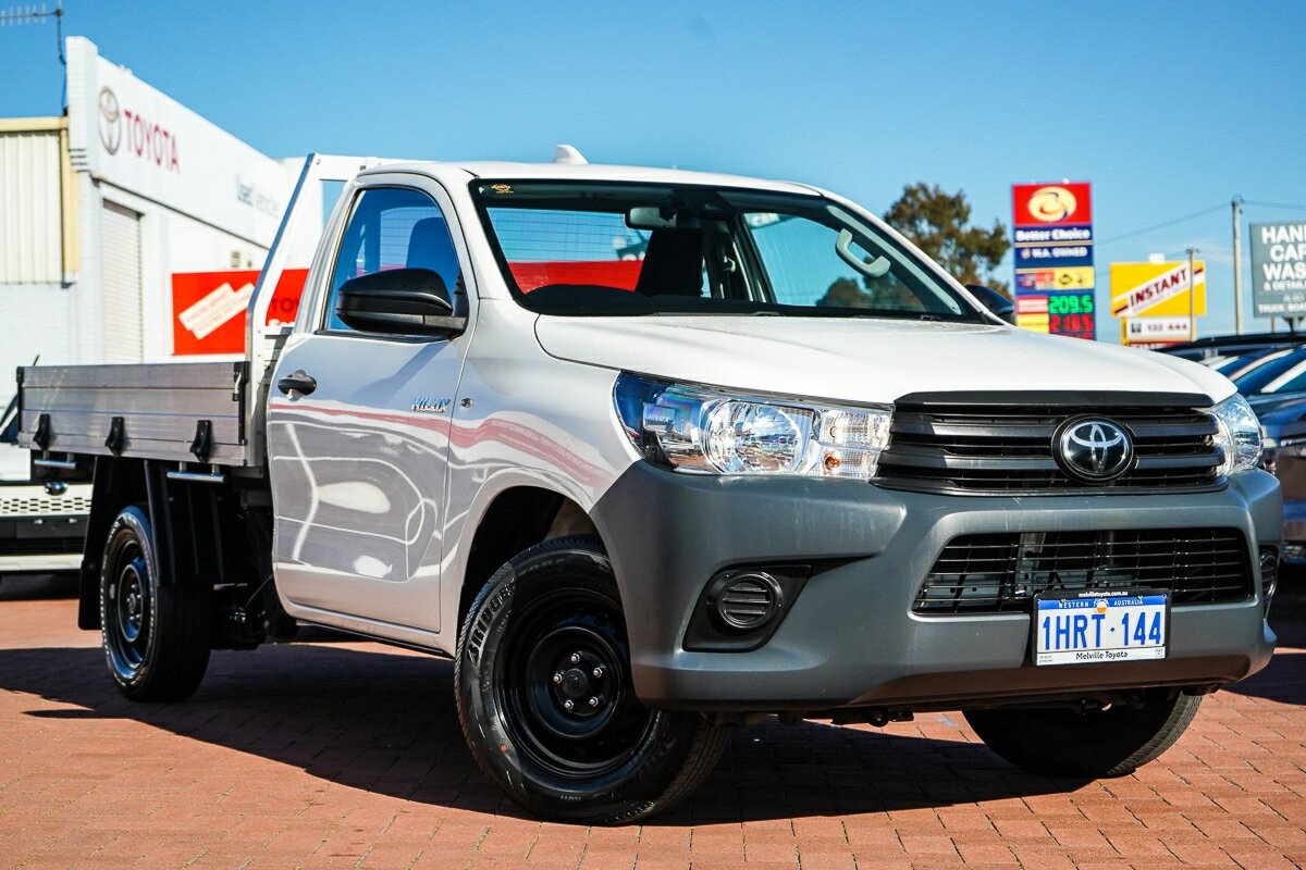 Toyota Hilux image 1