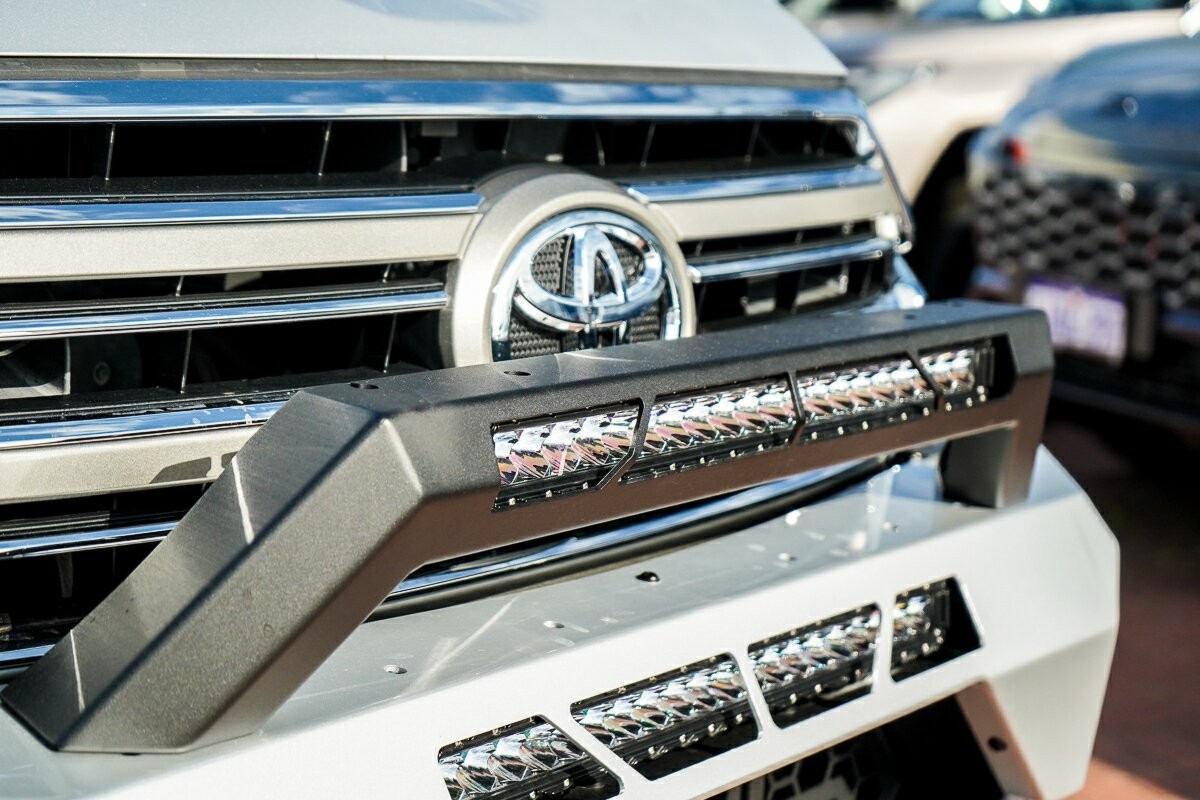 Toyota Landcruiser image 3