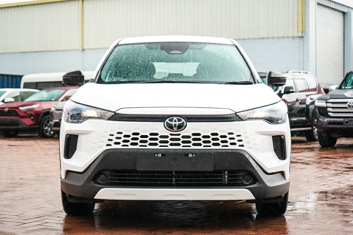 Toyota Corolla Cross image 3