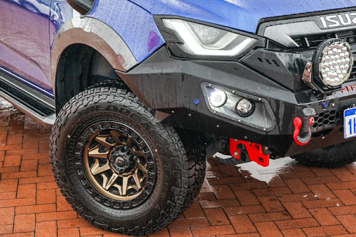Isuzu D-max image 2