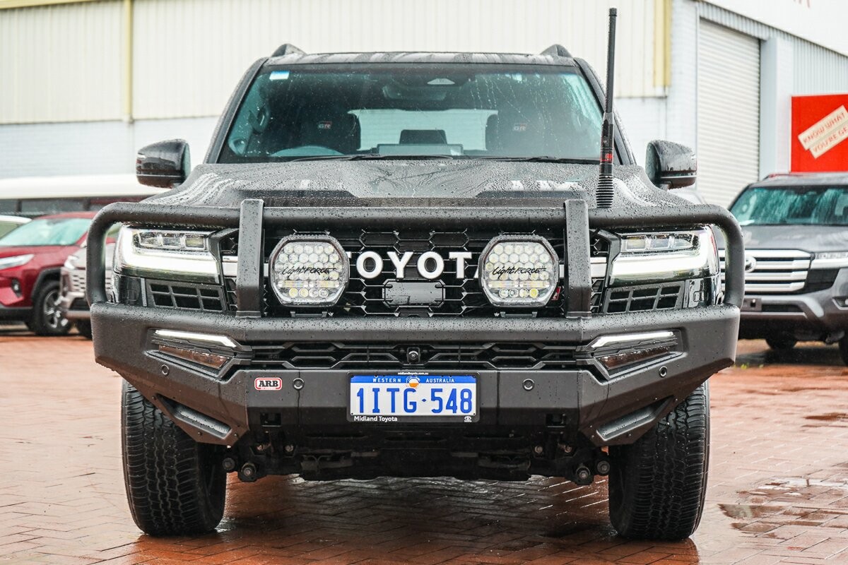 Toyota Landcruiser image 3
