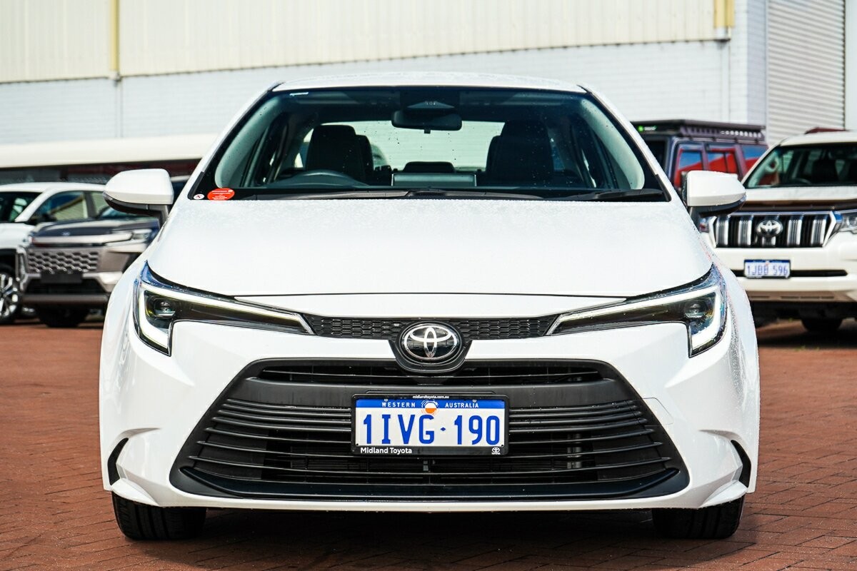 Toyota Corolla image 3