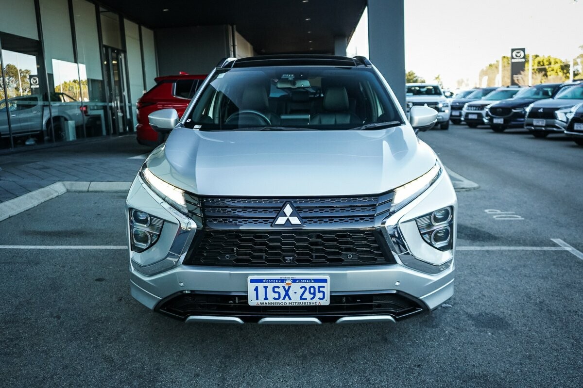 Mitsubishi Eclipse Cross image 2