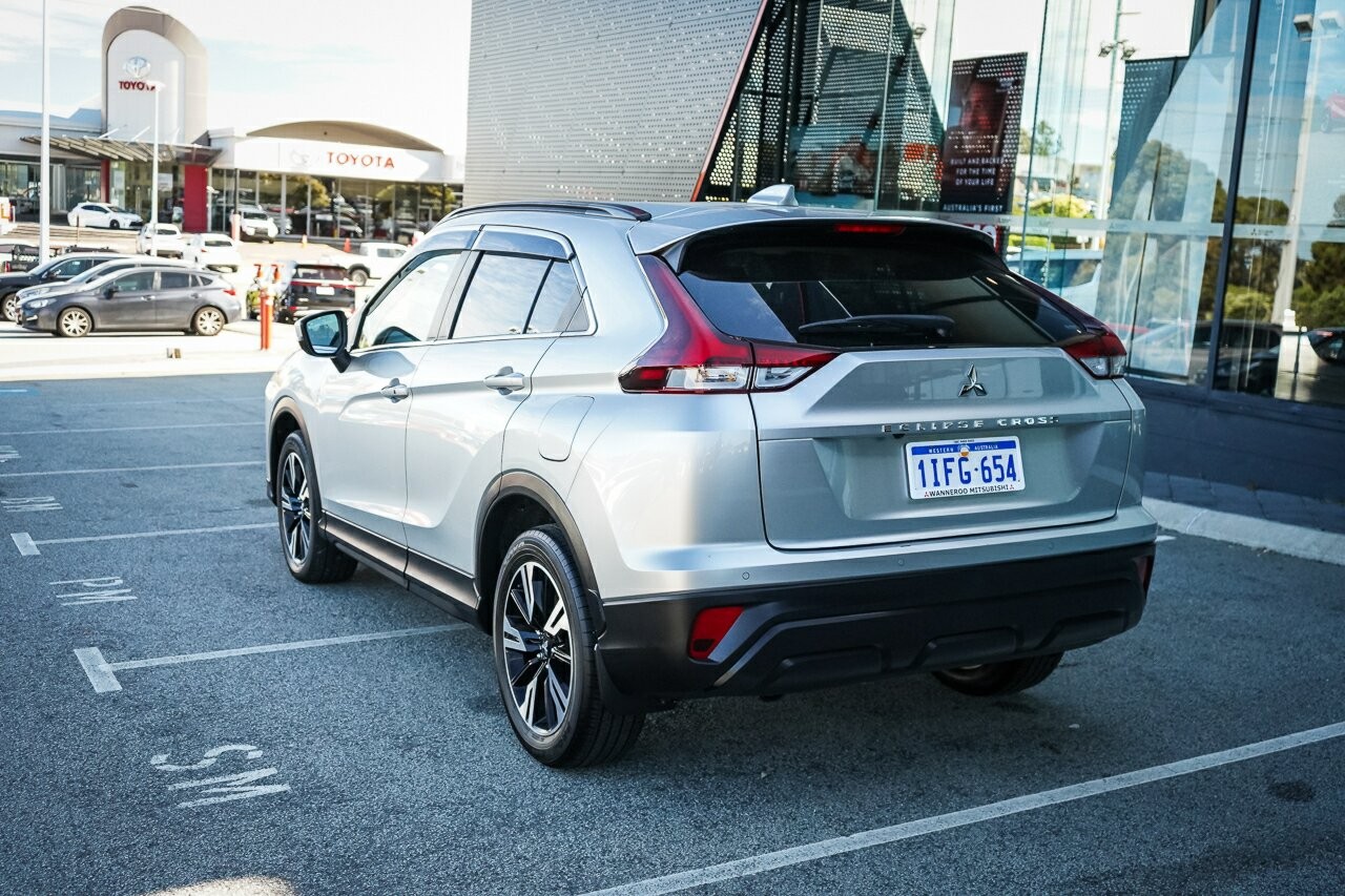 Mitsubishi Eclipse Cross image 3