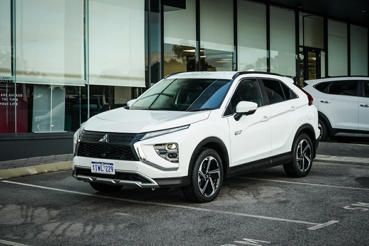 Mitsubishi Eclipse Cross image 1