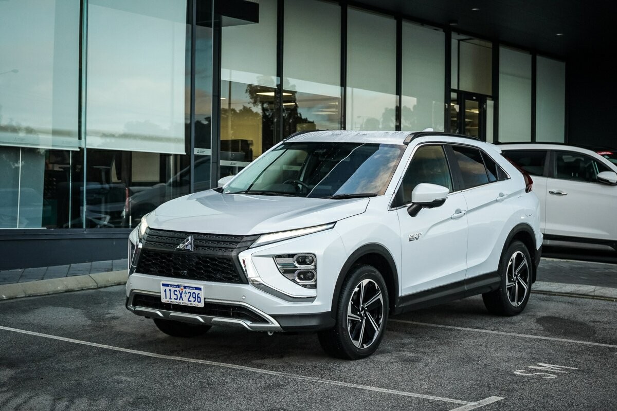 Mitsubishi Eclipse Cross image 1