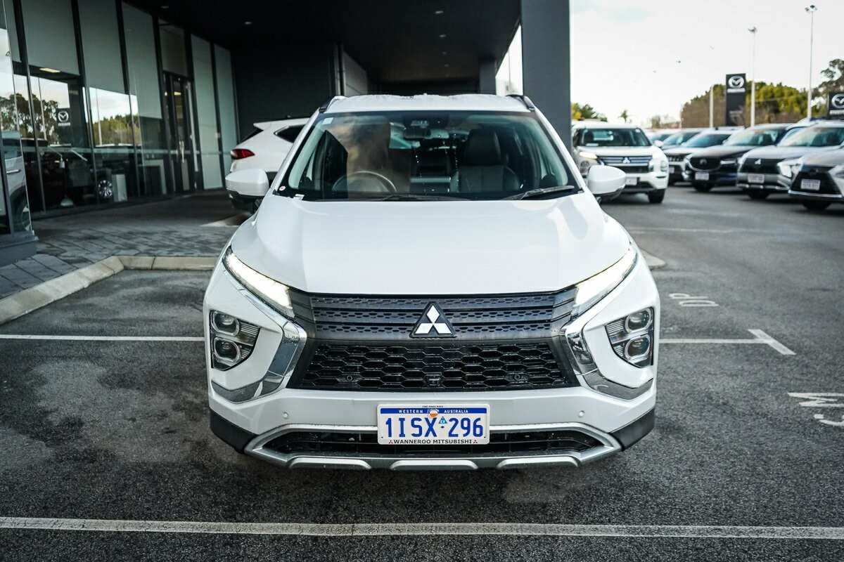 Mitsubishi Eclipse Cross image 2