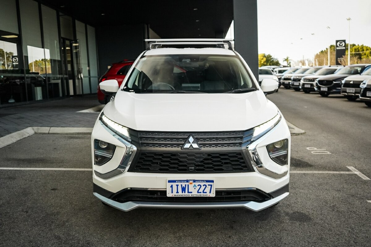 Mitsubishi Eclipse Cross image 2