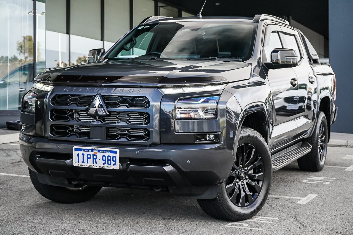 Mitsubishi Triton image 1