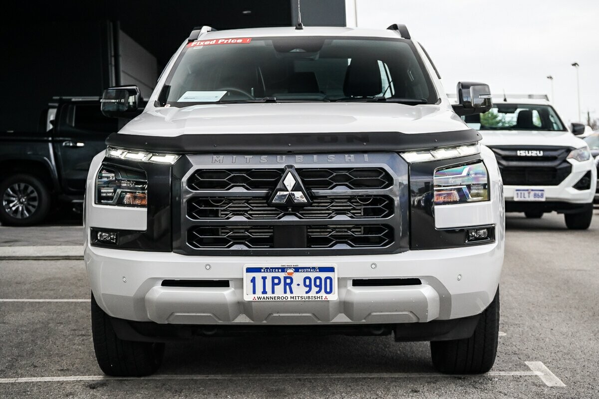 Mitsubishi Triton image 3