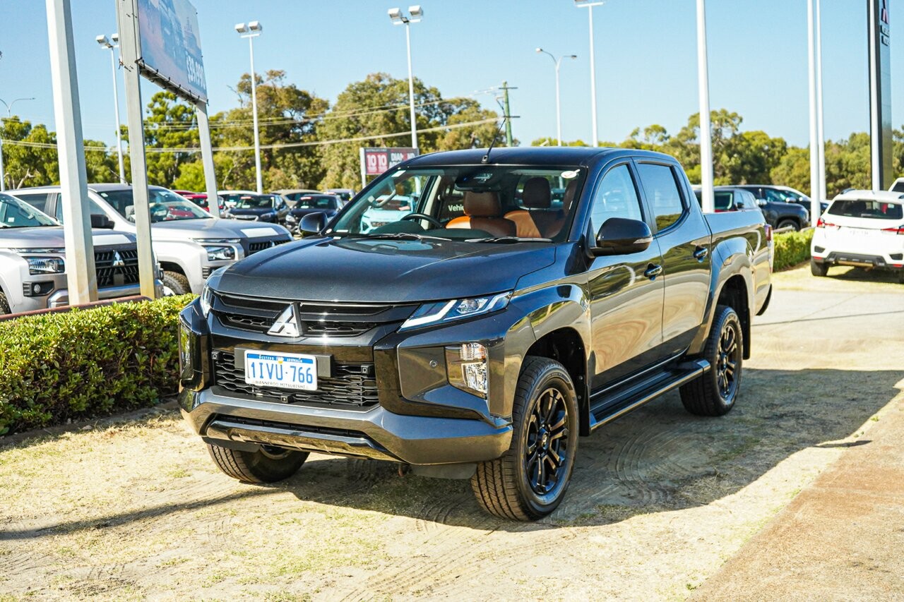 Mitsubishi Triton image 1