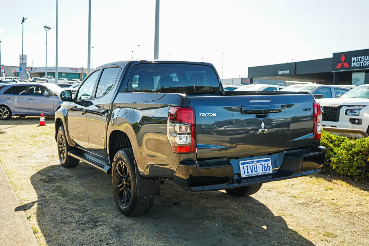 Mitsubishi Triton image 4