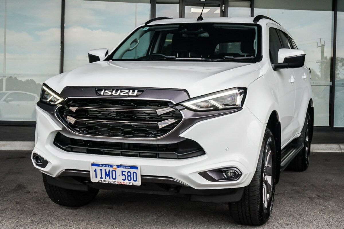 Isuzu Mu-x image 4