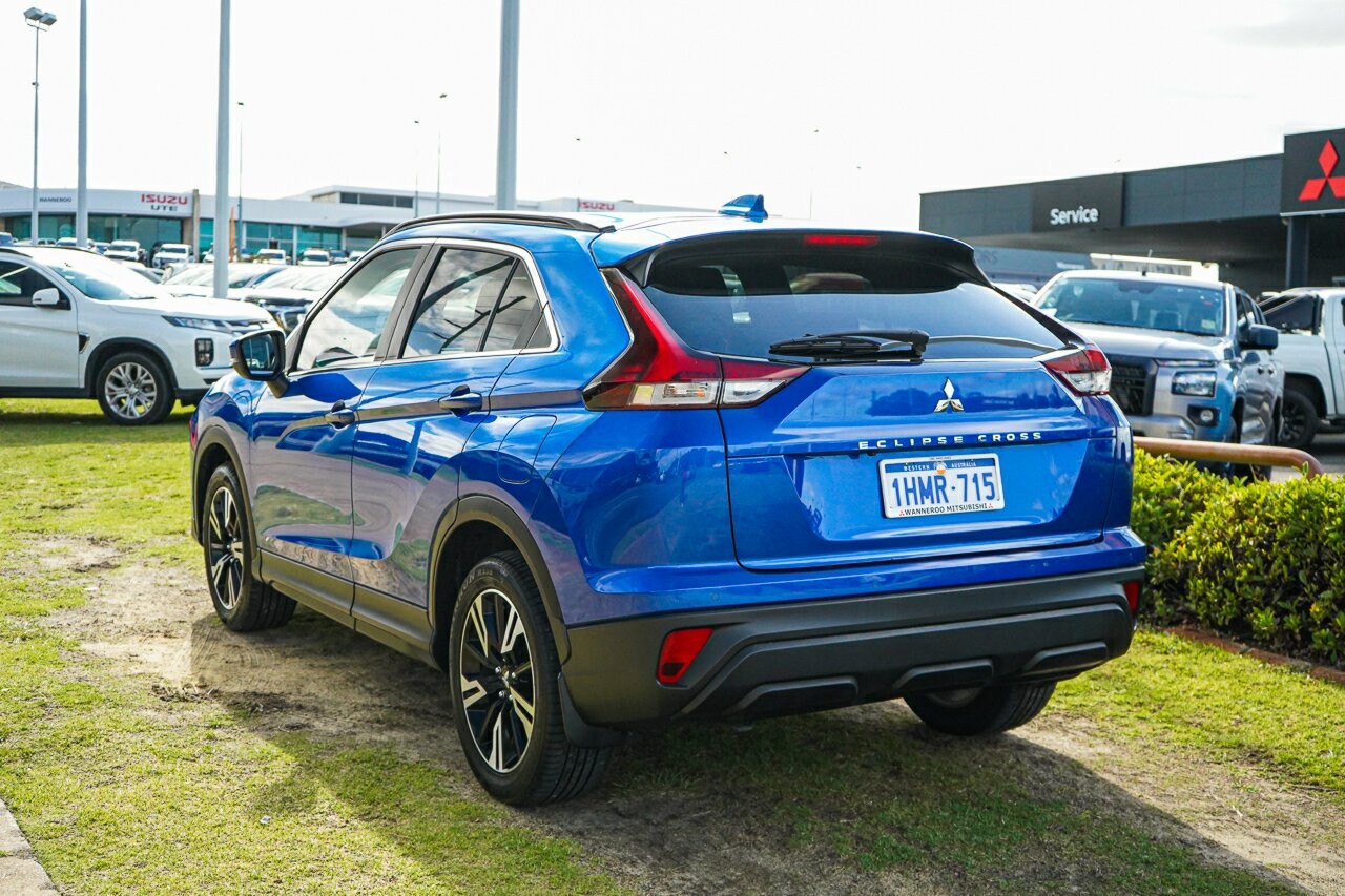 Mitsubishi Eclipse Cross image 4