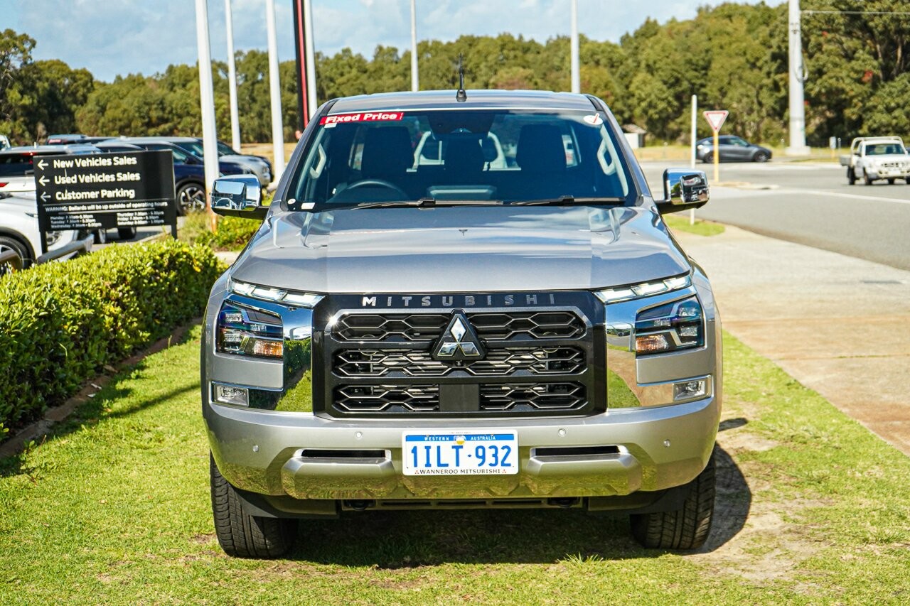 Mitsubishi Triton image 2