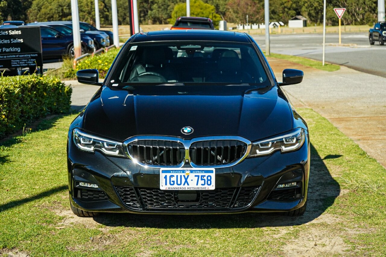 BMW 3 Series image 2