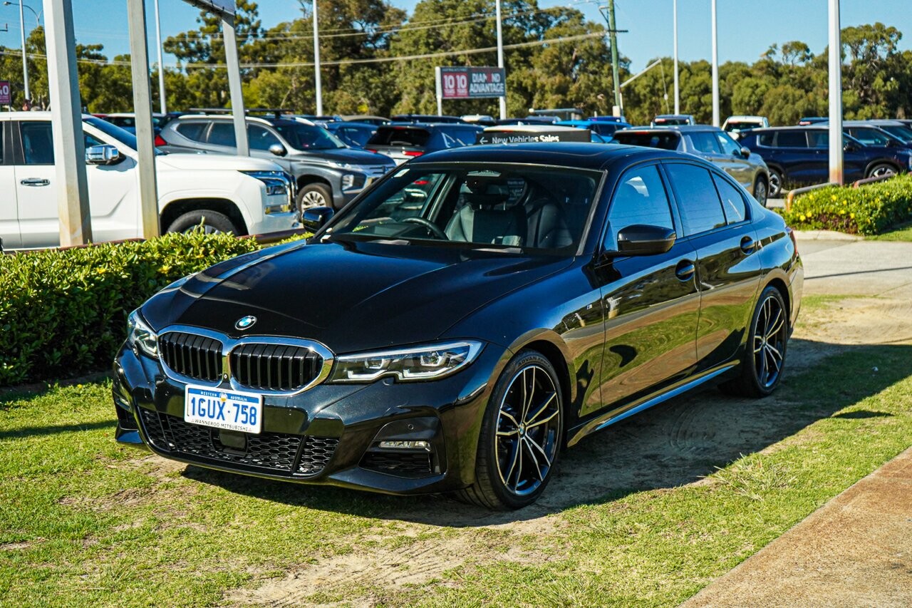 BMW 3 Series image 3