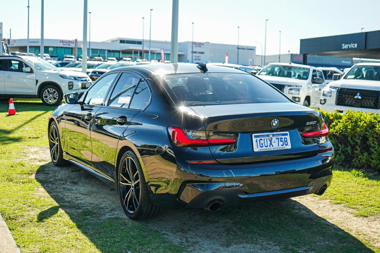 BMW 3 Series image 4