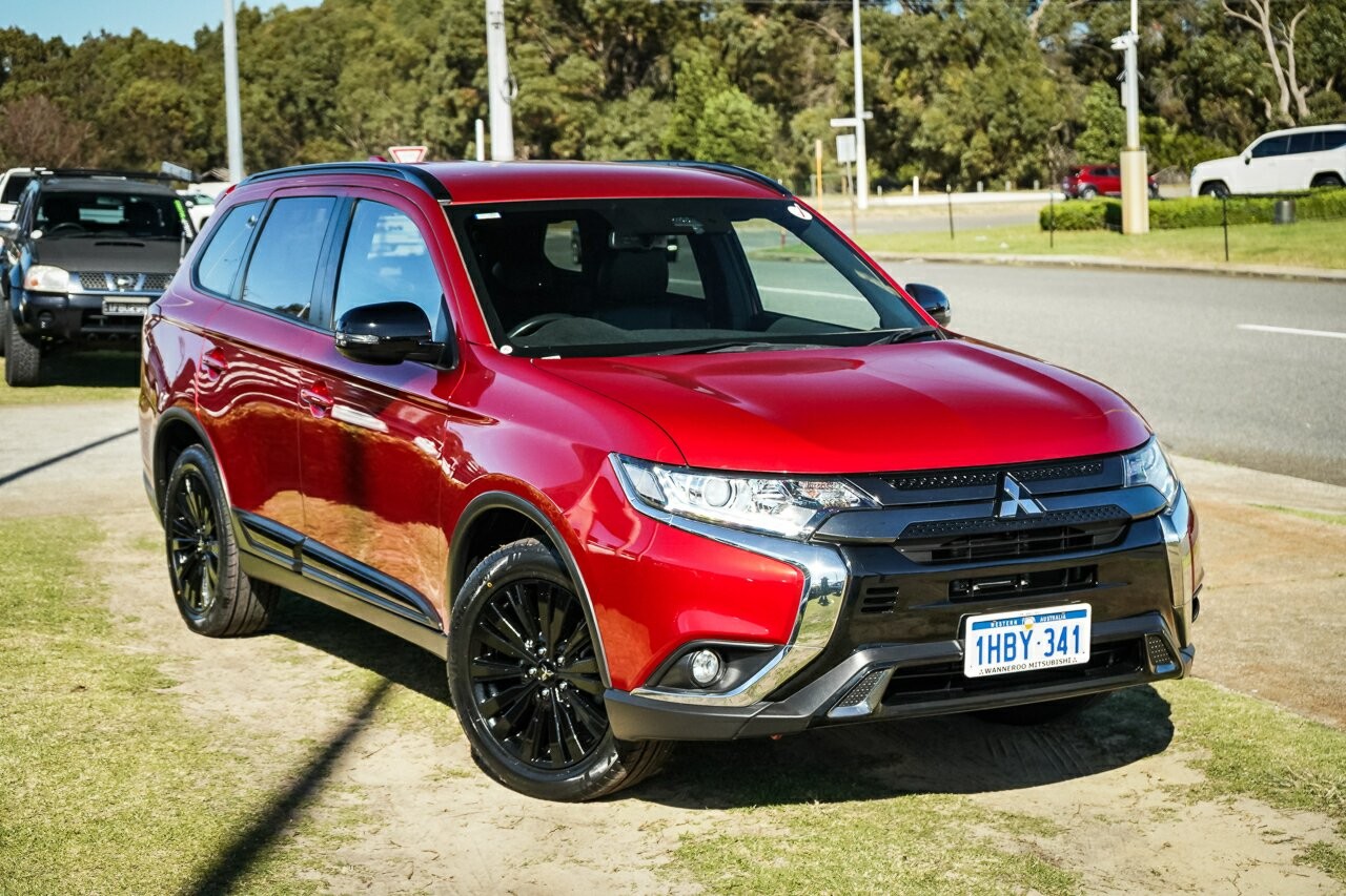 Mitsubishi Outlander image 1