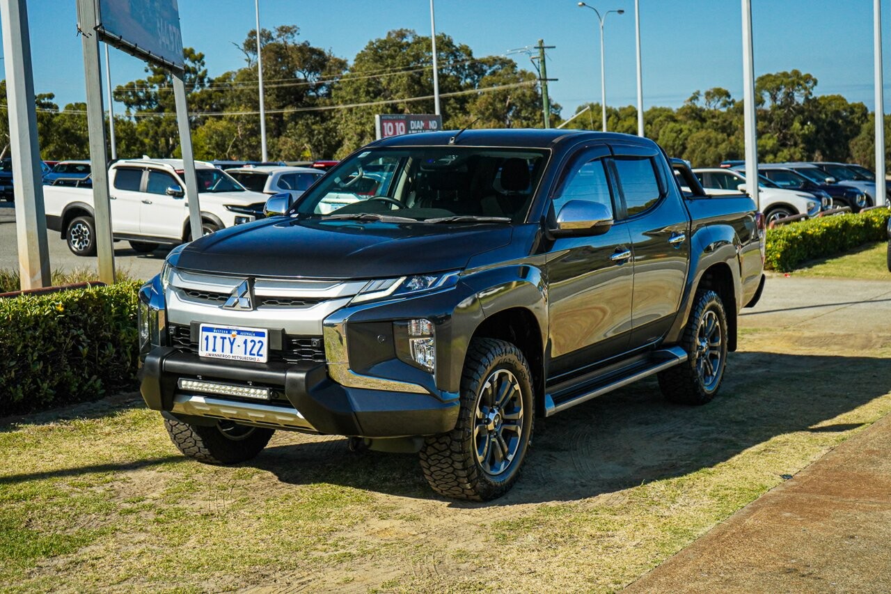 Mitsubishi Triton image 3