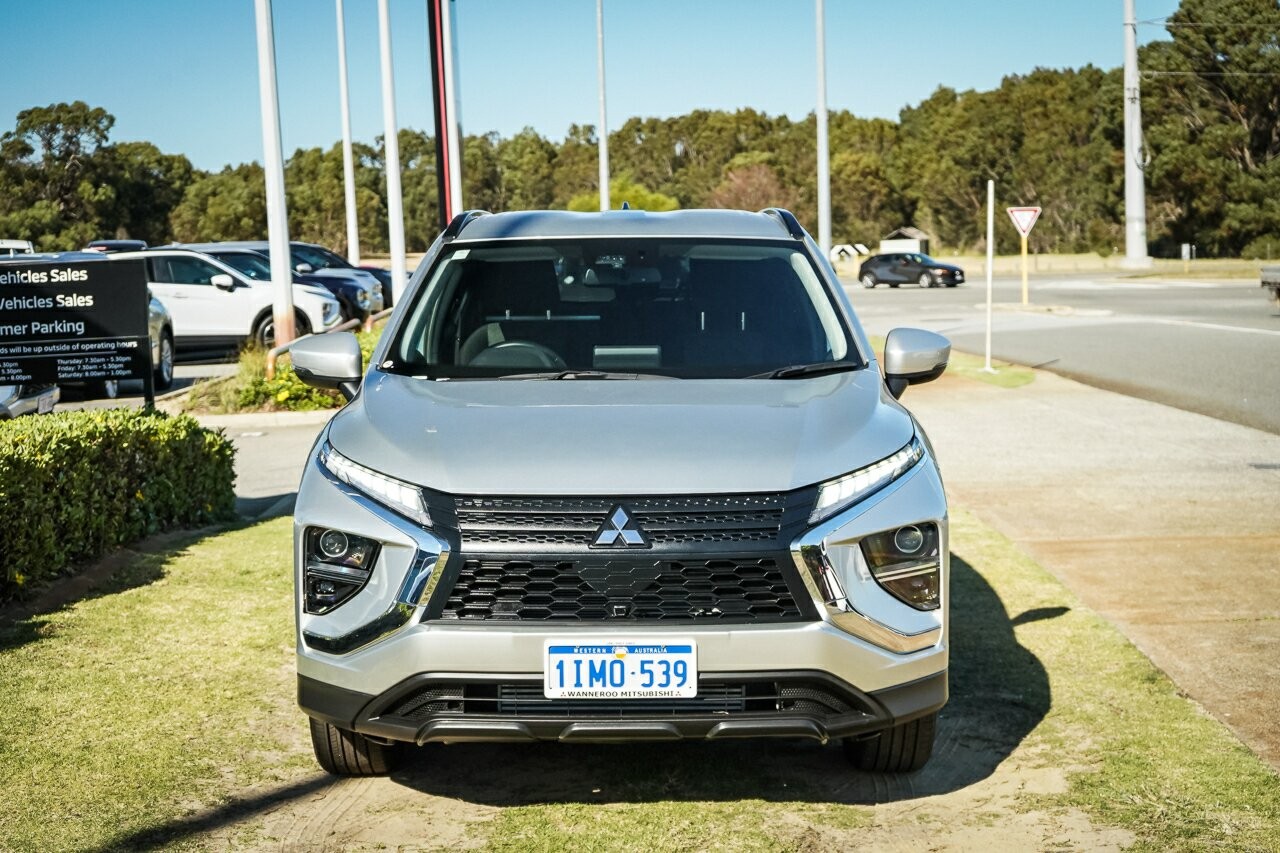 Mitsubishi Eclipse Cross image 2