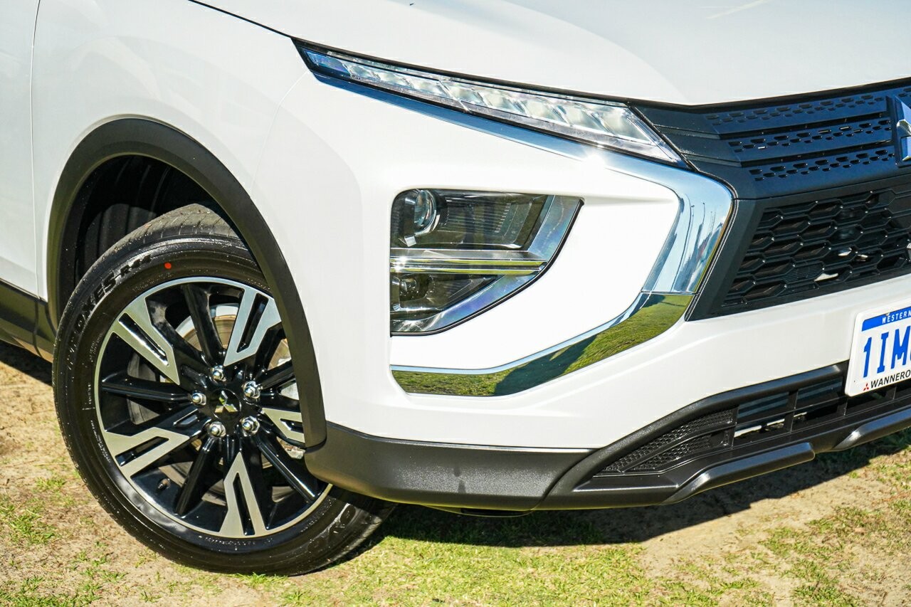 Mitsubishi Eclipse Cross image 2
