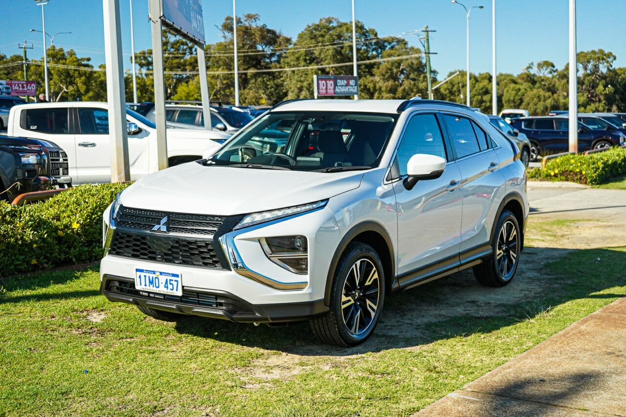 Mitsubishi Eclipse Cross image 4
