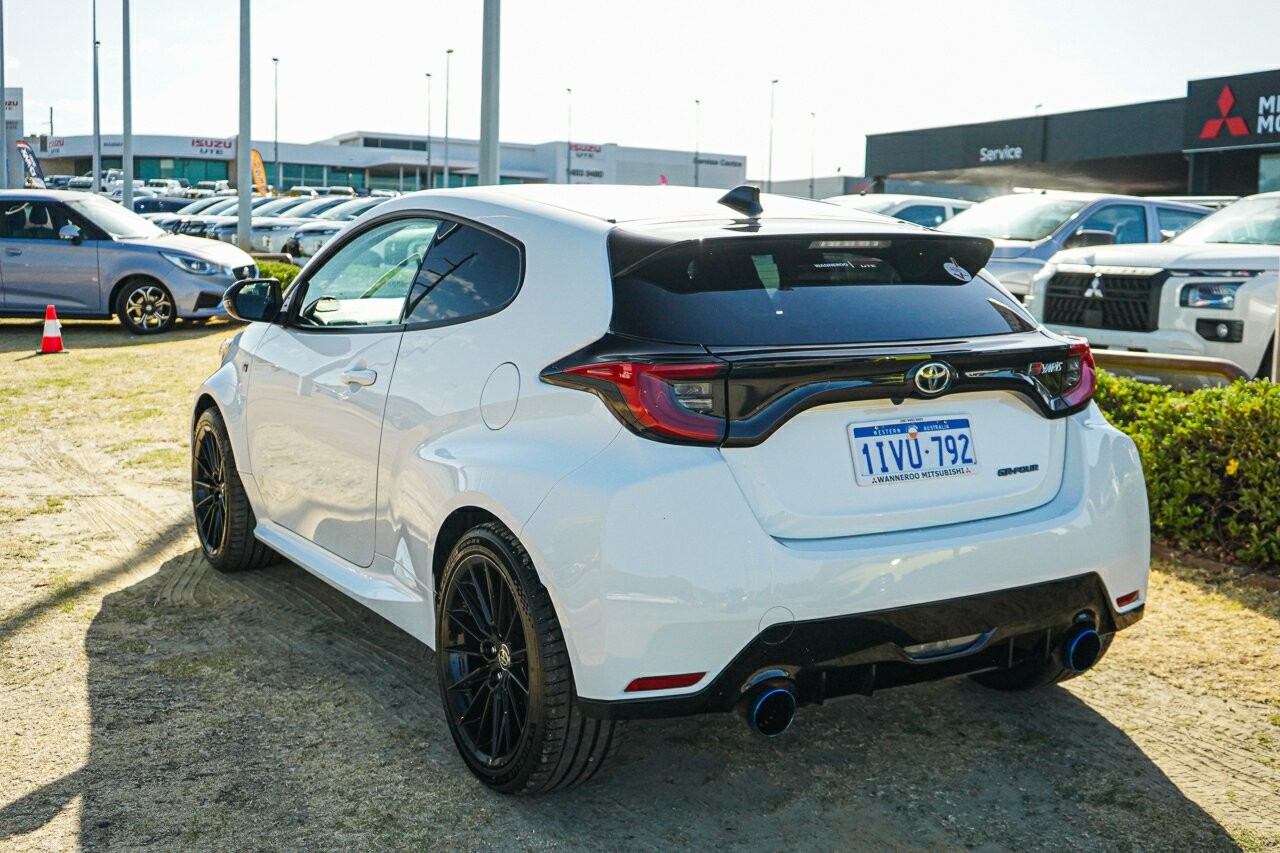 Toyota Yaris image 3