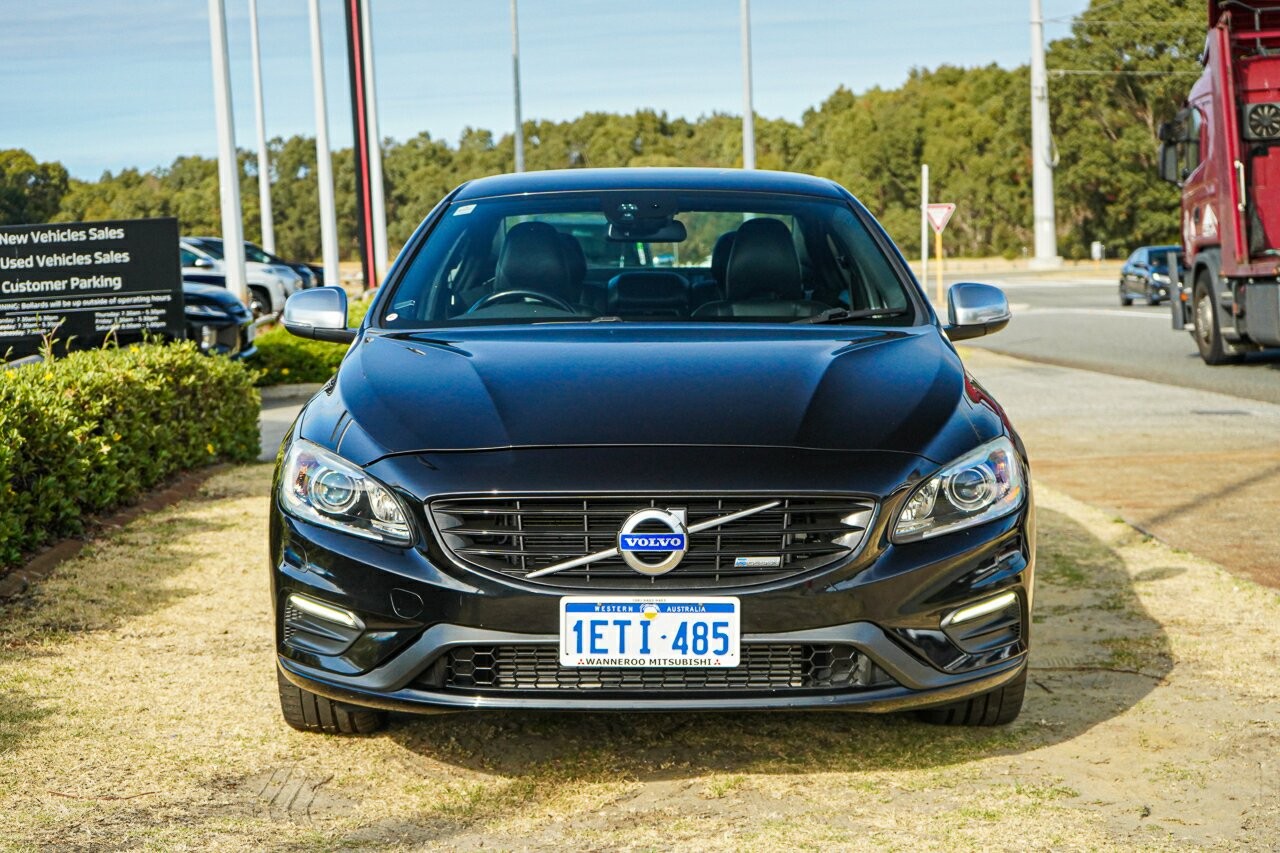 Volvo S60 image 2